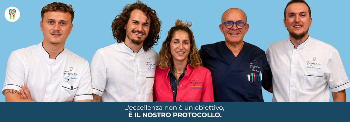 Studio dentistico con team completo, quali i vantaggi